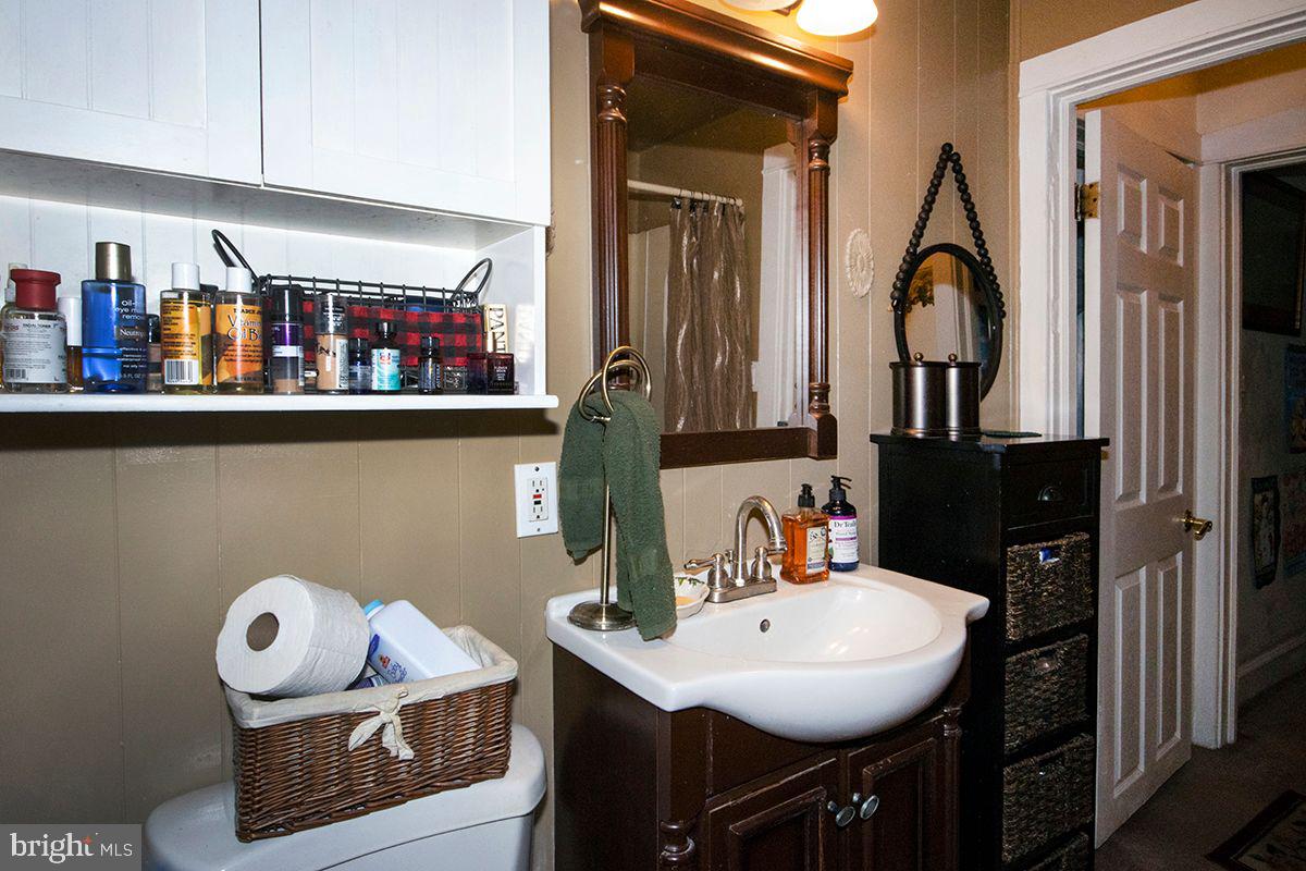 203 Berlin Road North Lindenwold, NJ 08021 - Photo 25 of 29 Main Level: Bathroom