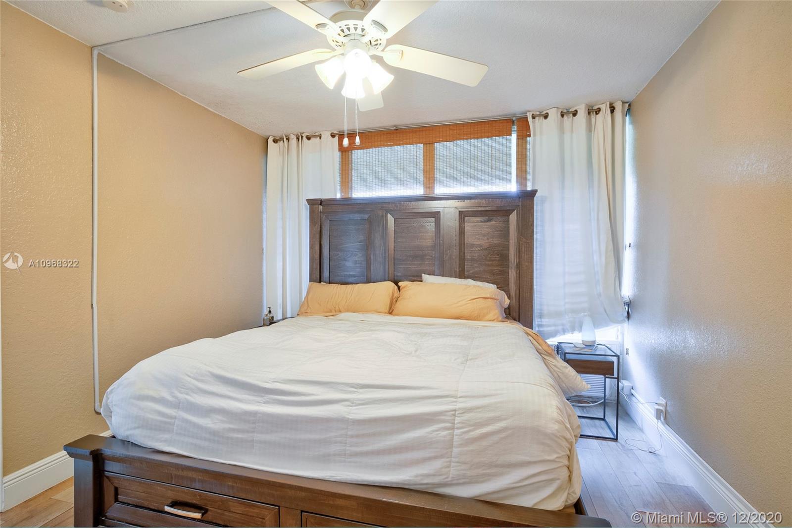 2755 Northeast 28th Avenue, Unit A4 Lighthouse Point, FL 33064 - Photo 20 of 37