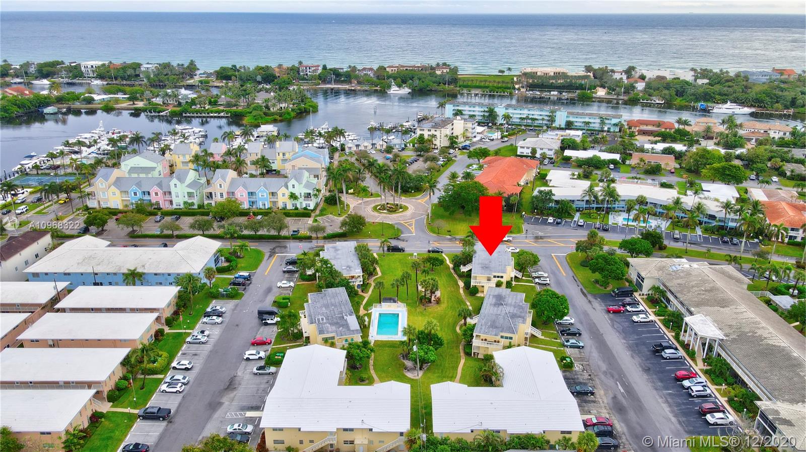 2755 Northeast 28th Avenue, Unit A4 Lighthouse Point, FL 33064 - Photo 3 of 37