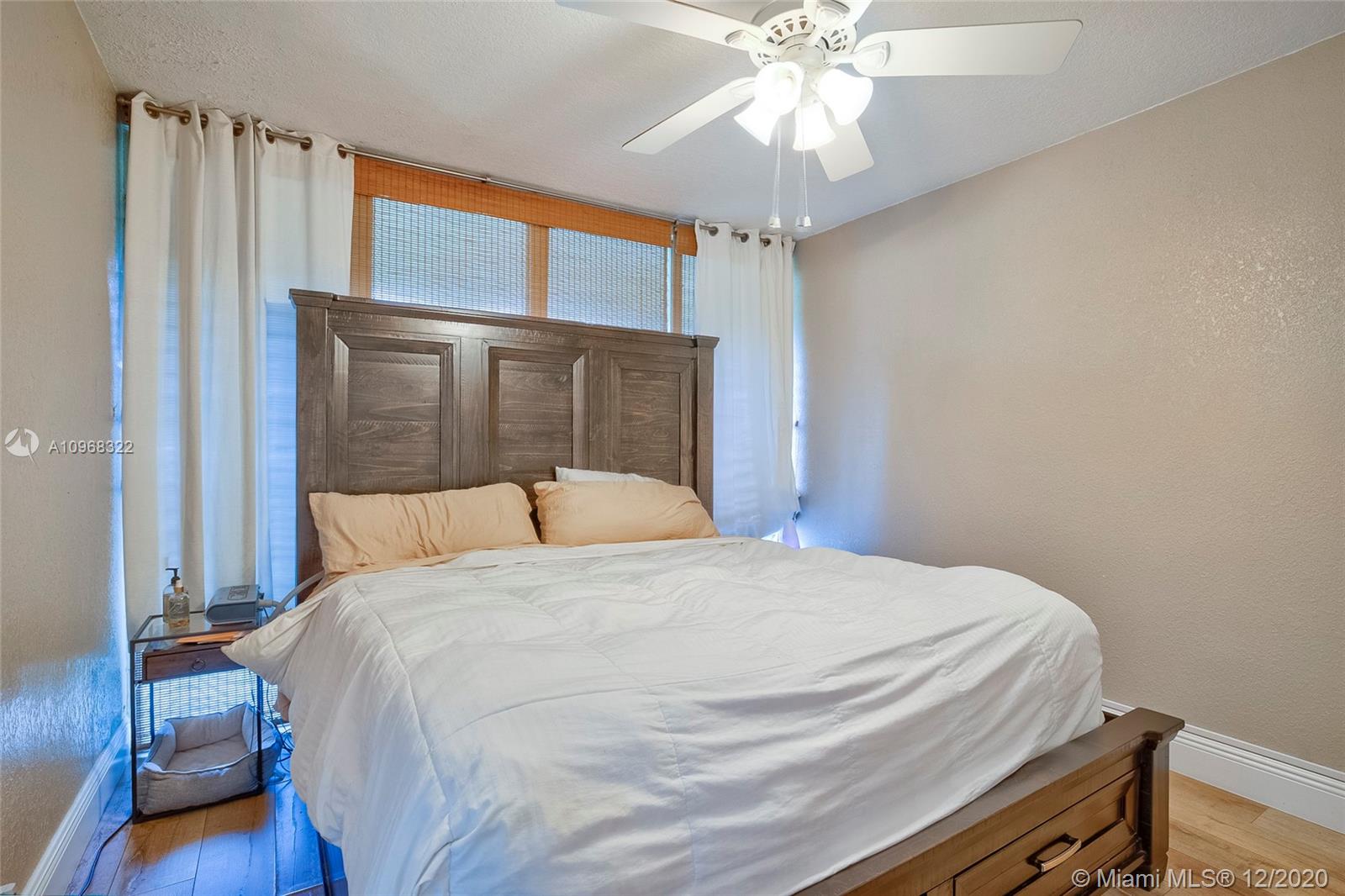 2755 Northeast 28th Avenue, Unit A4 Lighthouse Point, FL 33064 - Photo 21 of 37