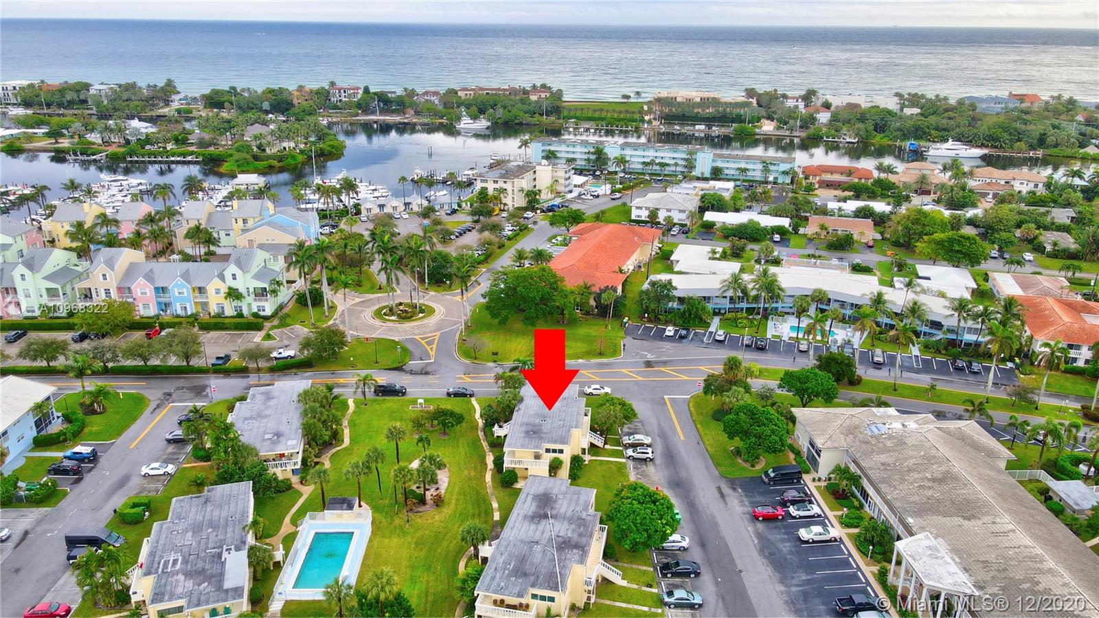 2755 Northeast 28th Avenue, Unit A4 Lighthouse Point, FL 33064 - Photo 30 of 37