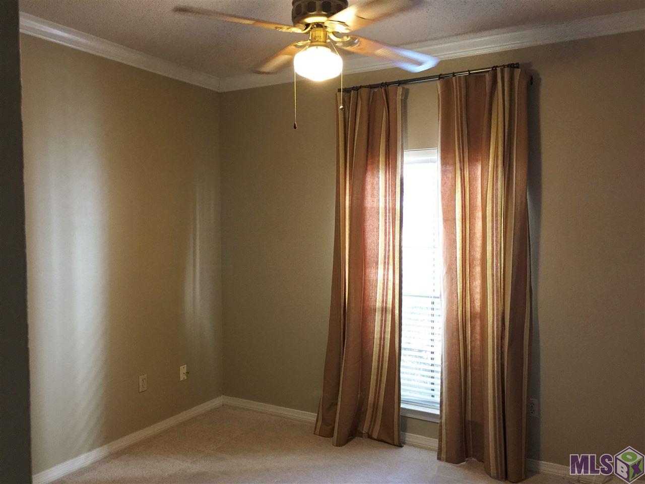 8500 Bluebonnet Boulevard, Unit 17 Baton Rouge, LA 70810 - Photo 9 of 11 Bedroom 1