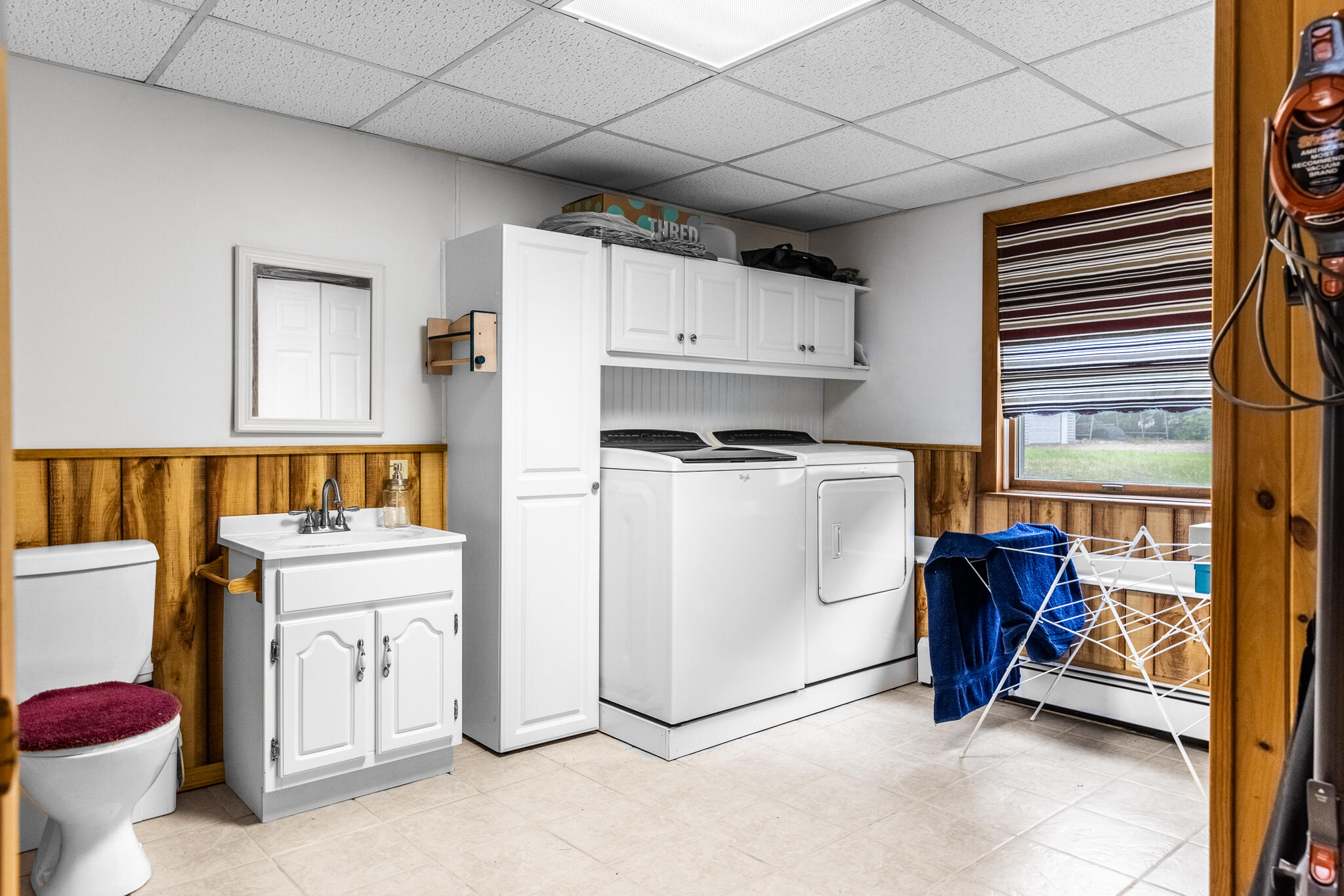 492 Wing Road Hermon, ME 04401 - Photo 20 of 32 Wing Rd Interiors-14 (1)