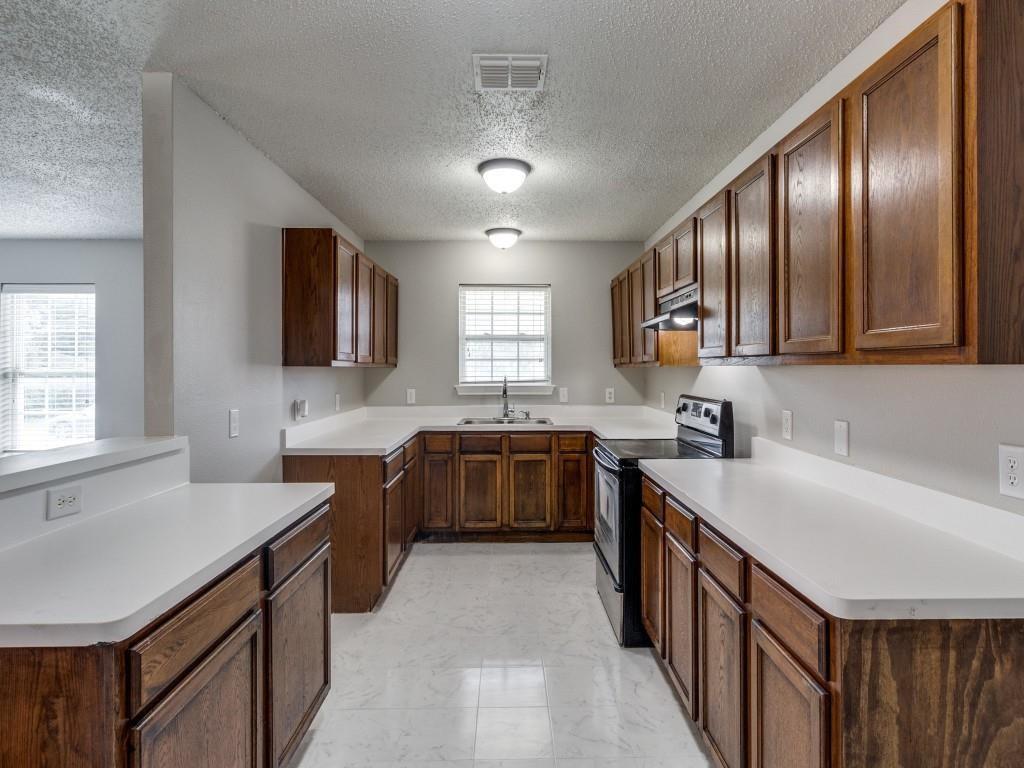 2621 Choice Street Dallas, TX 75215 - Photo 9 of 25