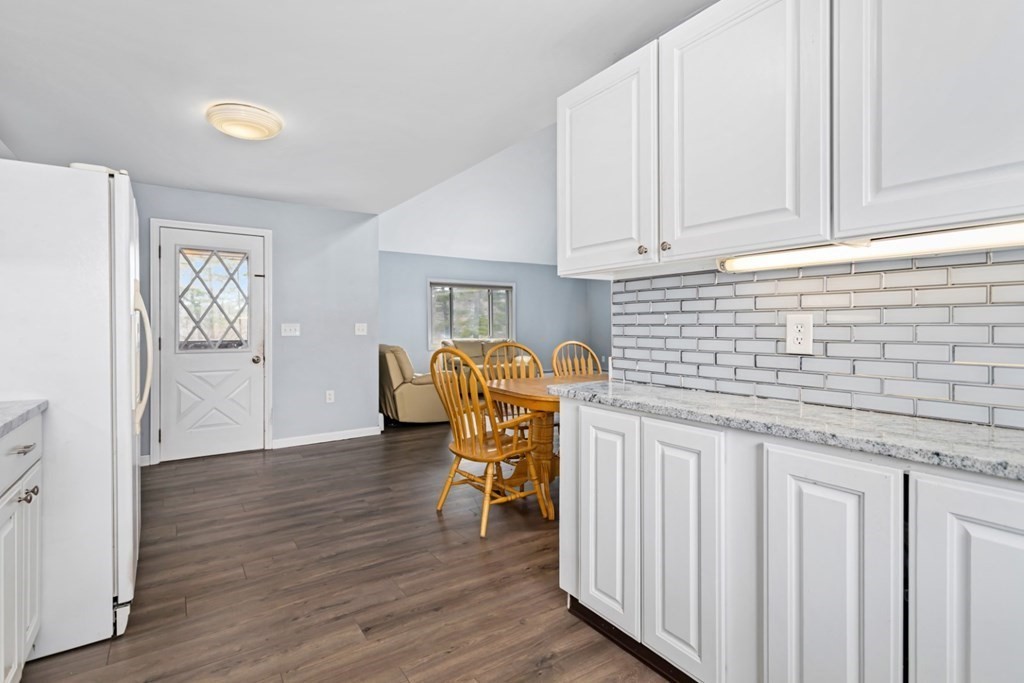 9 Highland Road Middleton, MA 01949 - Photo 15 of 25 Gallery Image 15