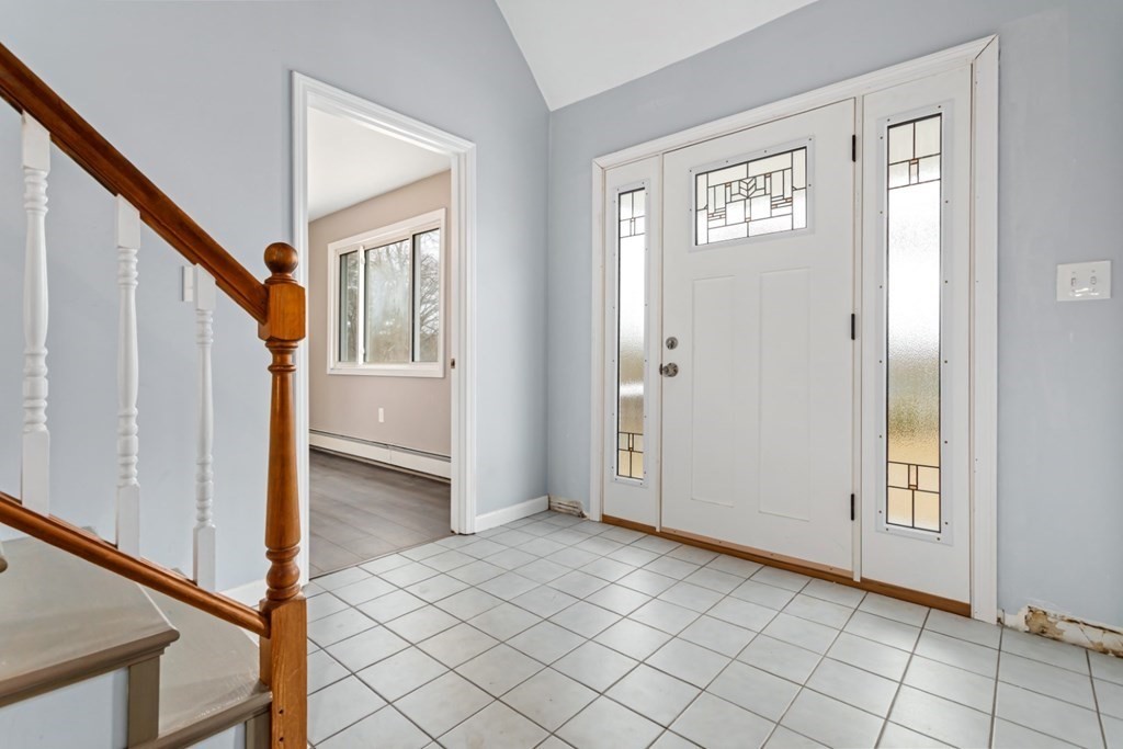 9 Highland Road Middleton, MA 01949 - Photo 3 of 25 Gallery Image 3