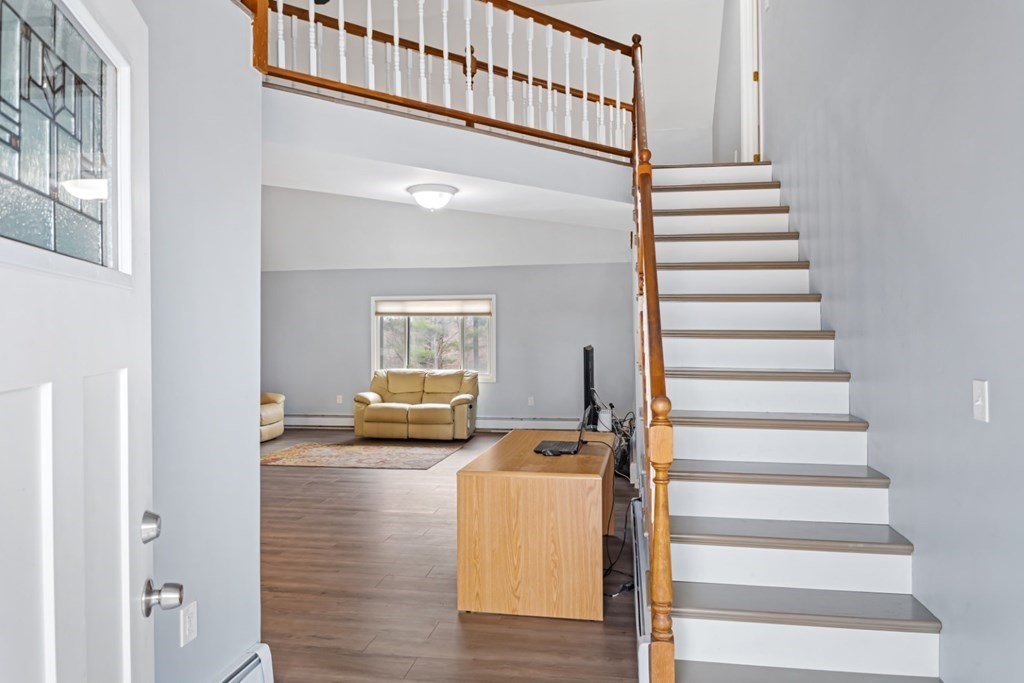 9 Highland Road Middleton, MA 01949 - Photo 4 of 25 Gallery Image 4