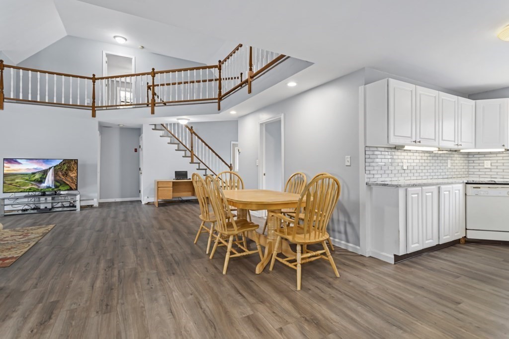 9 Highland Road Middleton, MA 01949 - Photo 8 of 25 Gallery Image 8