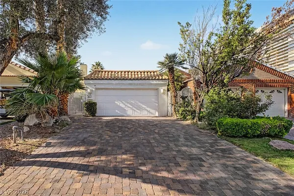 $2,750 | 3159 Bel Air Drive, Las Vegas, NV 89109