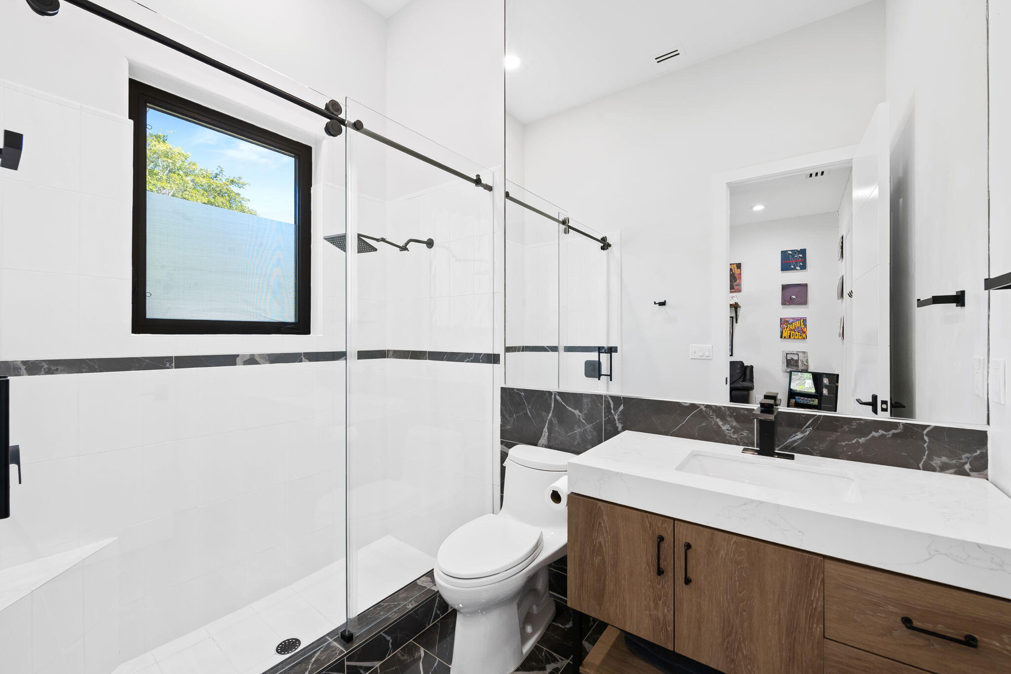 18338 Guardian Circle Boca Raton, FL 33496 - Photo 29 of 76 Full Bathroom