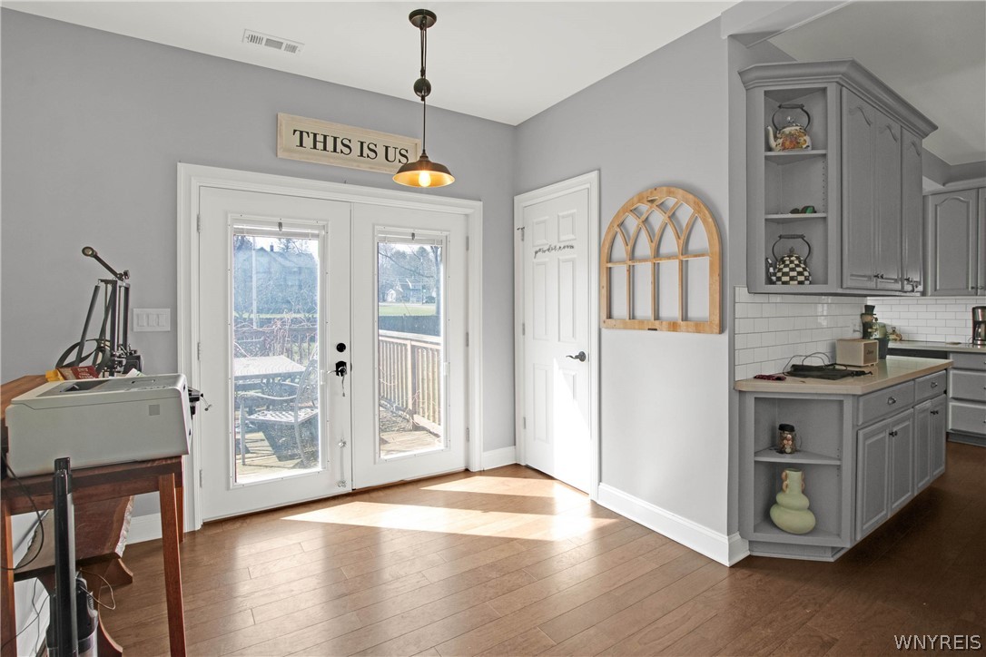 4775 Ransom Road Clarence, NY 14031 - Photo 15 of 49 Back Deck Entry