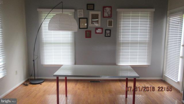 3811 Endicott Place Springdale, MD 20721 - Photo 2 of 12 Interior (General)
