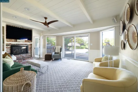 $1,995,000 | 136 Shuey Drive, Moraga, CA 94556