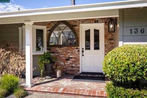 $1,995,000 | 136 Shuey Drive, Moraga, CA 94556