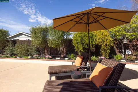 $1,995,000 | 136 Shuey Drive, Moraga, CA 94556