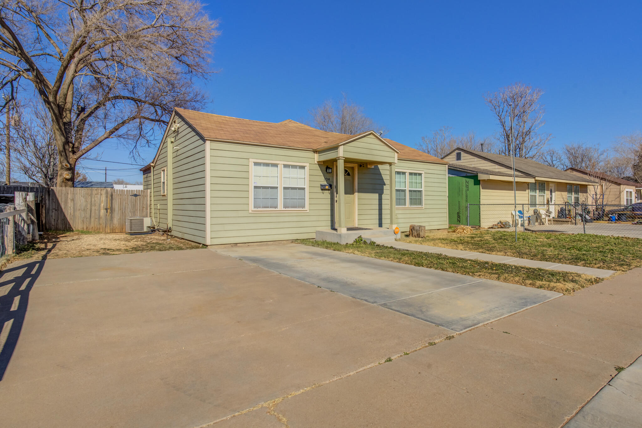 2014 37th Street Lubbock, TX 79412 - Photo 2 of 36 DSC04048_49_50