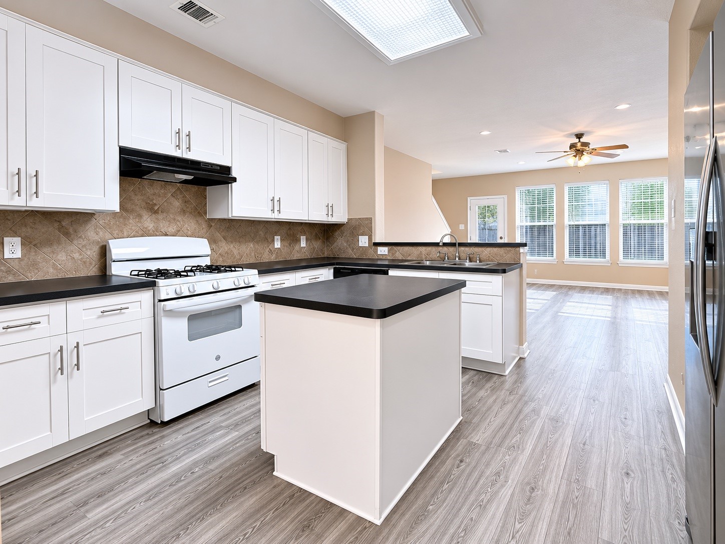 22523 Spring Crossing Drive Spring, TX 77373 - Photo 14 of 43