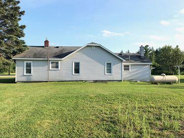 7008 Long Lake Road Alpena, MI 49707 - Photo 4 of 27 Gallery Image 4