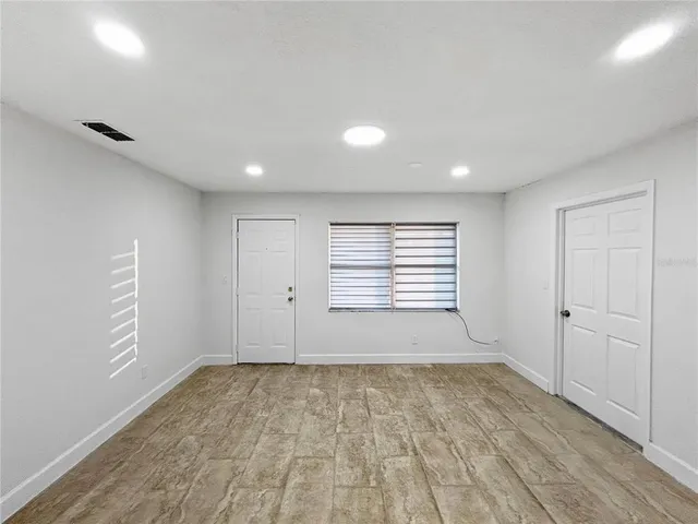 $249,900 | 37502 Oakview Circle, Dade City, FL 33523