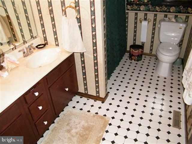 7740 Jonestown Road Harrisburg, PA 17112 - Photo 14 of 17 Gallery Image 14