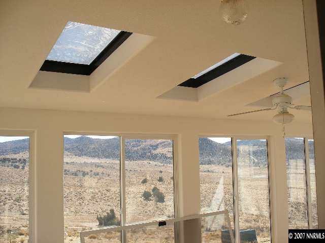 2900 Argonaught Way Reno, NV 89506 - Photo 4 of 5 a view of a hallway with windows