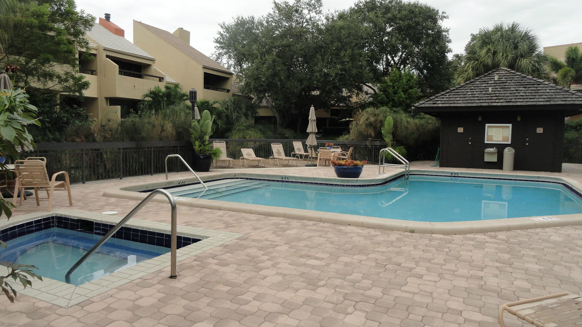 775 St Albans Drive Boca Raton, FL 33486 - Photo 2 of 6 2LandsEnd