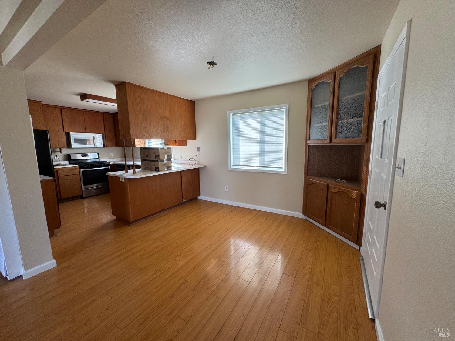 4553 Stony Point Road Santa Rosa, CA 95407 - Photo 6 of 26