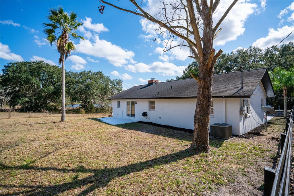 154 Knight Street Mascotte, FL 34753 - Photo 4 of 32