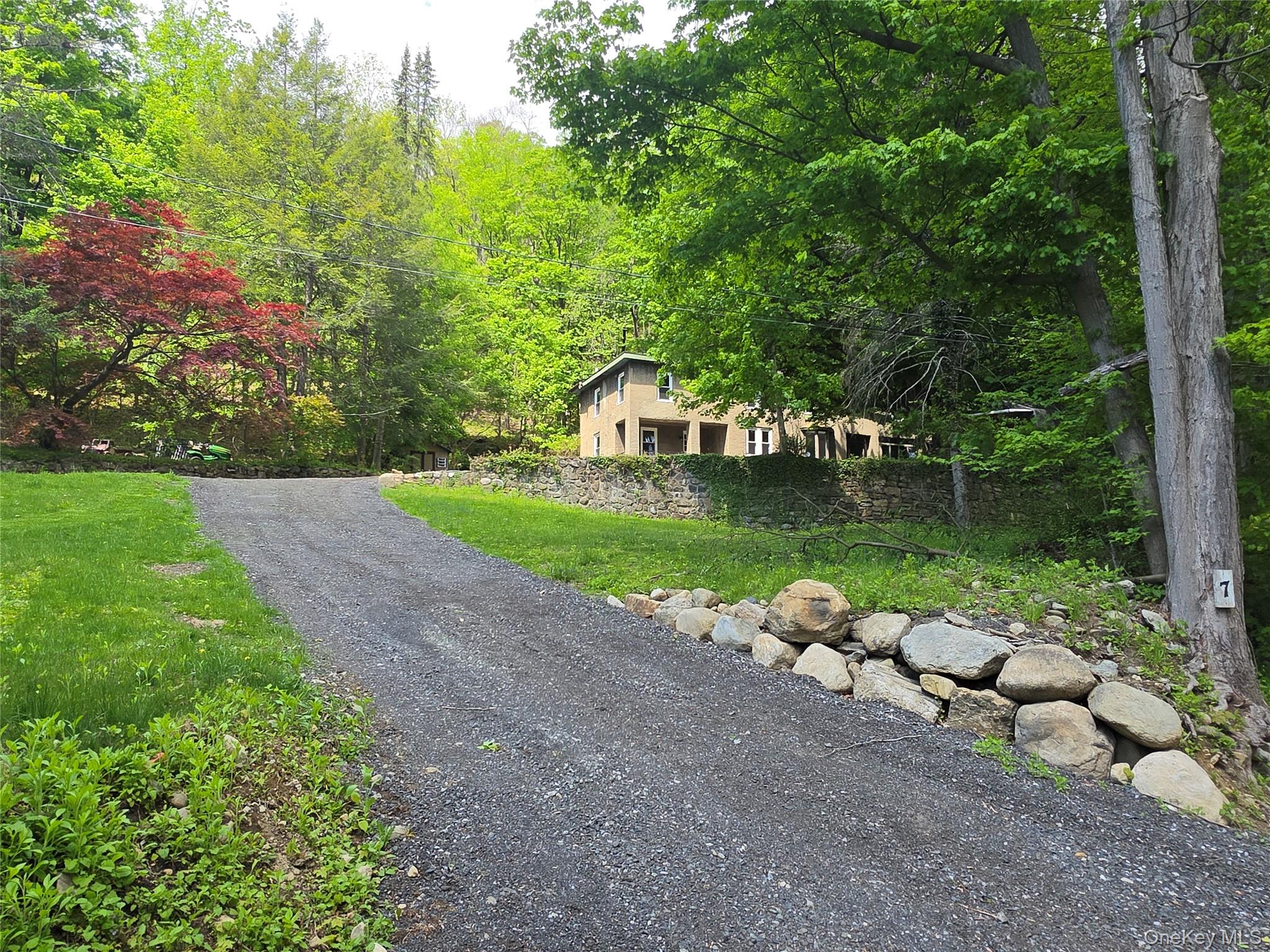 7 Stone Ridge Road Tuxedo Park, NY 10987 - Photo 2 of 33