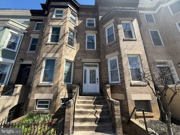 $2,500 | 2 11th Street Northwest, Washington, DC 20001