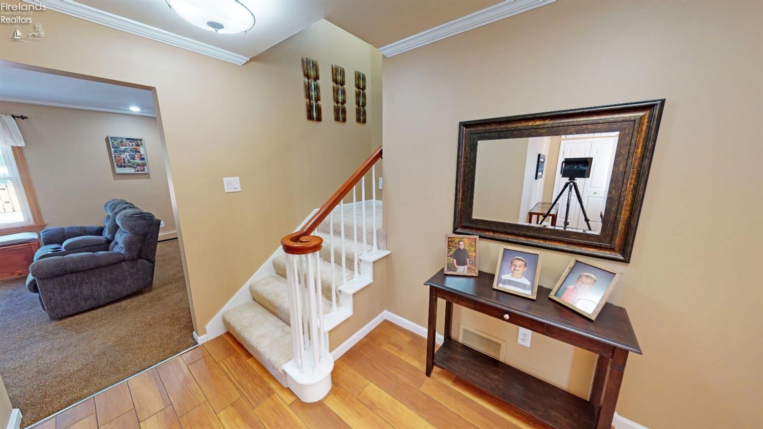 762 Barker Road Fremont, OH 43420 - Photo 4 of 38 Gallery Image 4