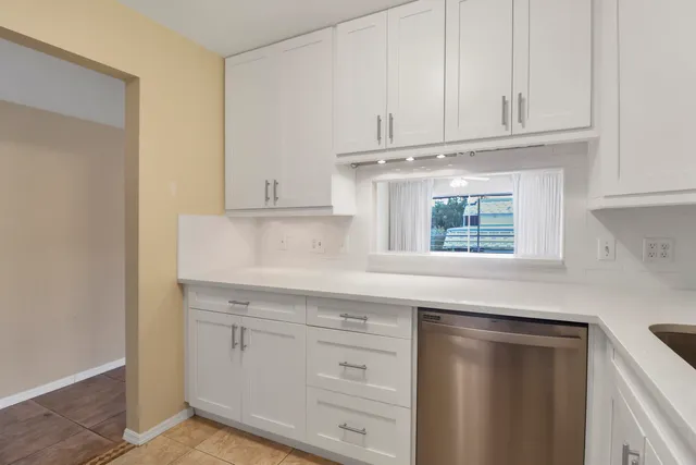 $165,000 | 12016 Greenway Circle South, Unit 204, Royal Palm Beach, FL 33411