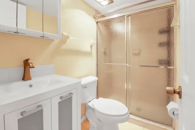 $165,000 | 12016 Greenway Circle South, Unit 204, Royal Palm Beach, FL 33411