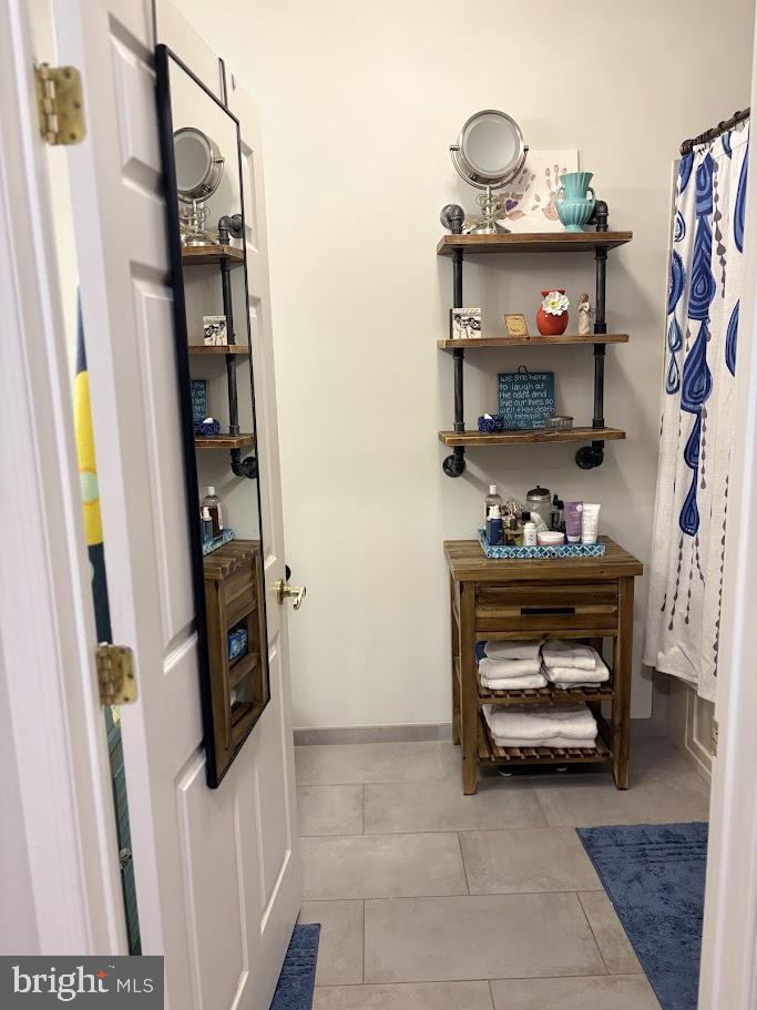 38 Kyle Way Ewing, NJ 08628 - Photo 21 of 38 Charming bathroom with modern accents.