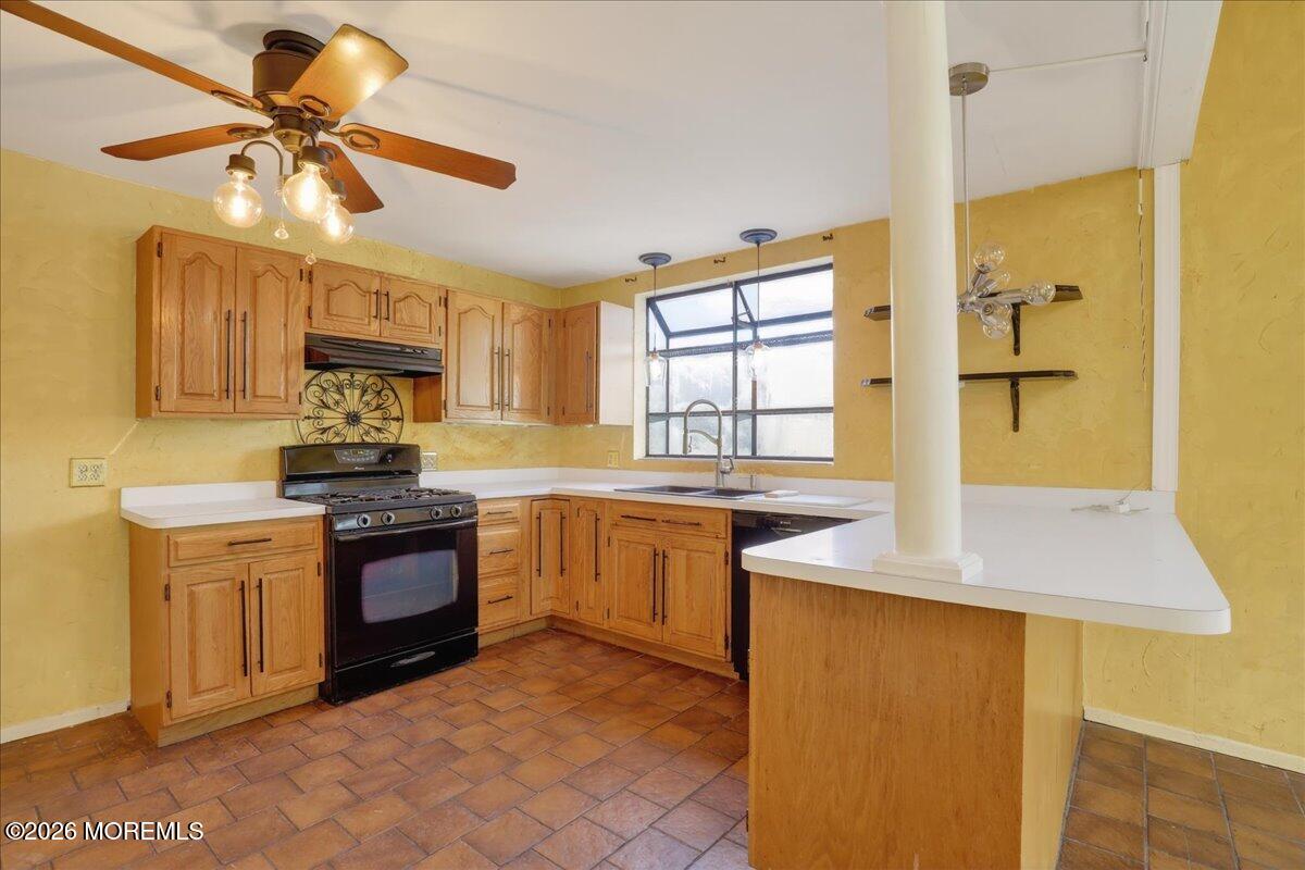 659 Holmdel Road Hazlet, NJ 07730 - Photo 14 of 41 Kitchen