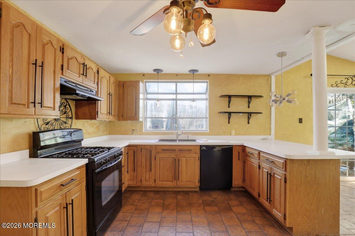 659 Holmdel Road Hazlet, NJ 07730 - Photo 15 of 41 Kitchen