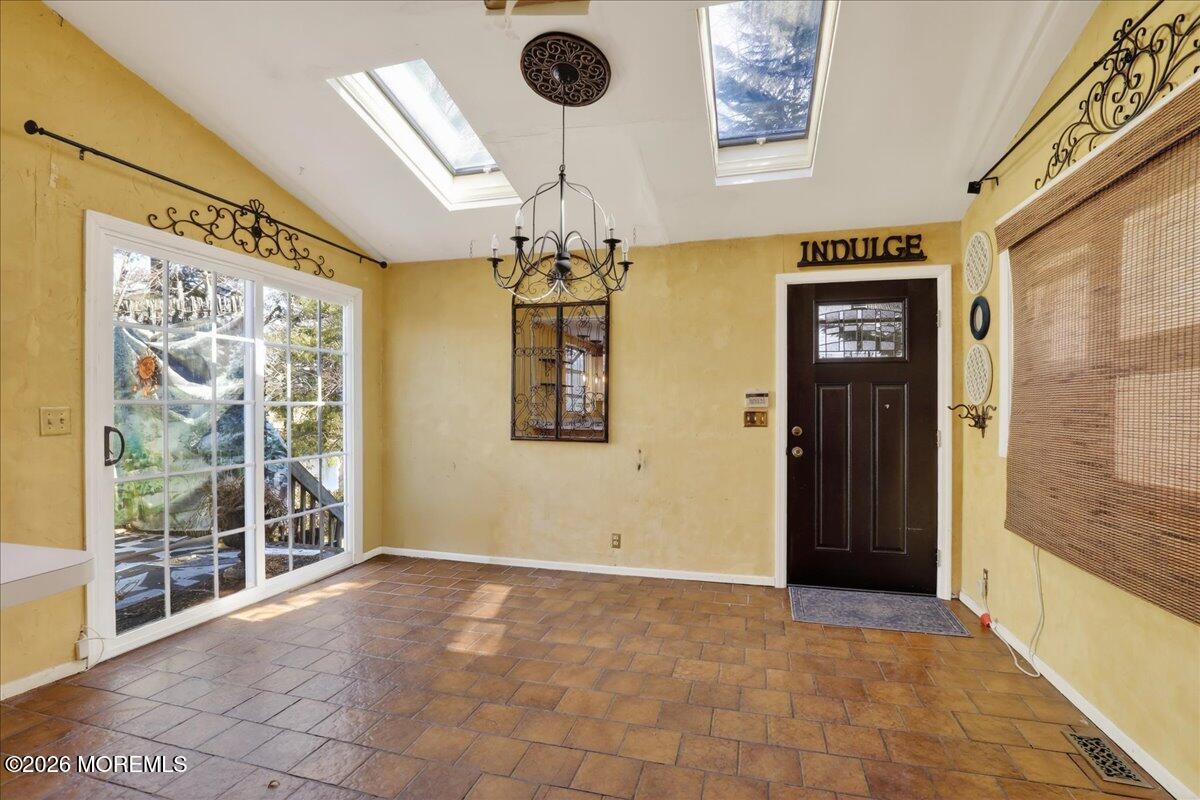 659 Holmdel Road Hazlet, NJ 07730 - Photo 18 of 41