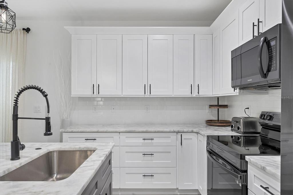 357 Boundary Boulevard Rotonda West, FL 33947 - Photo 15 of 59