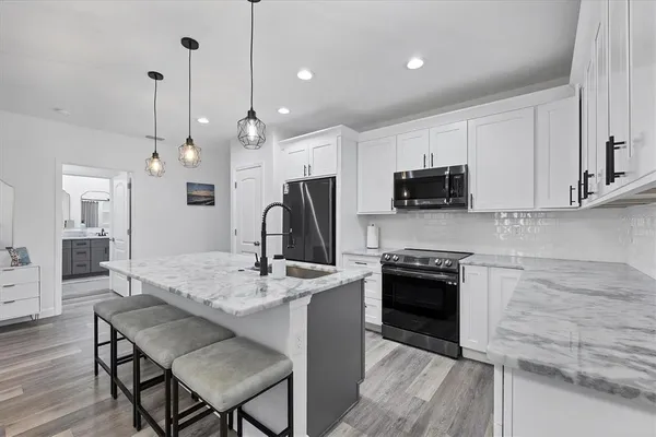 $550,000 | 357 Boundary Boulevard, Rotonda West, FL 33947