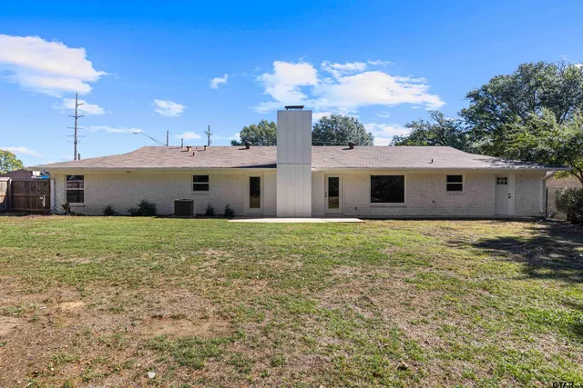 $300,000 | 1907 Beth Drive, Longview, TX 75605