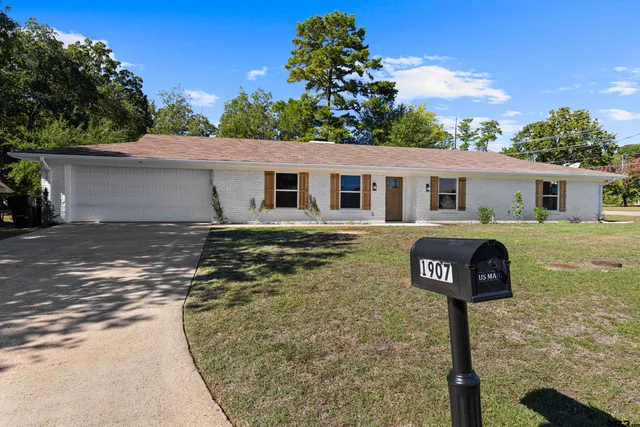 $300,000 | 1907 Beth Drive, Longview, TX 75605