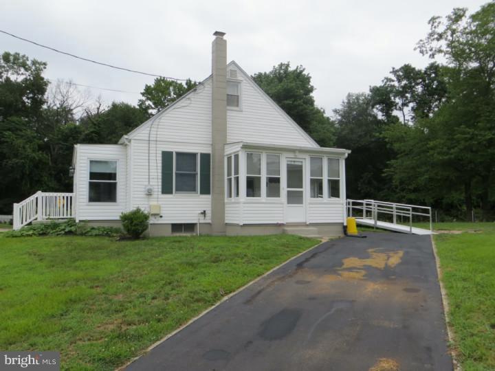 38 Collins Road Hamilton, NJ 08619 - Photo 17 of 20 Exterior Side