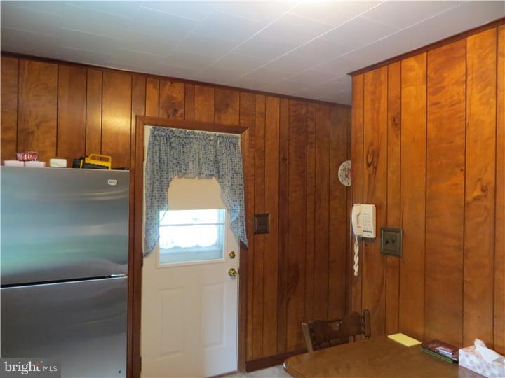38 Collins Road Hamilton, NJ 08619 - Photo 6 of 20 Kitchen
