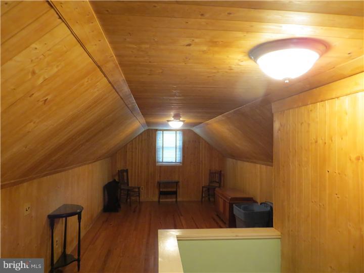 38 Collins Road Hamilton, NJ 08619 - Photo 10 of 20 Bonus Room