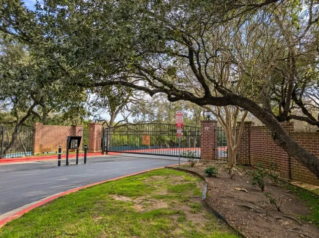 $375,000 | 5515 Davis Lane, Unit 52, Austin, TX 78749