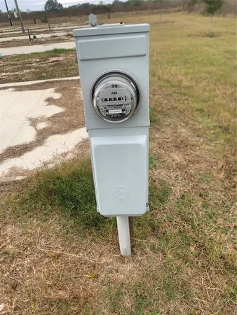 $395,000 | 3570 Farm To Market Road 822, Edna, TX 77957