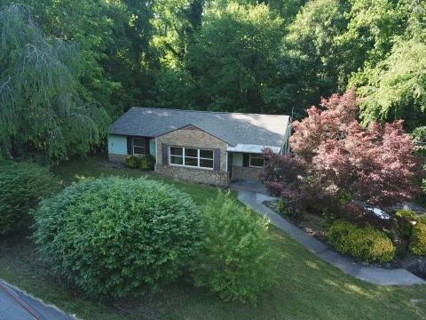 412 Foust Carney Road Powell, TN 37849 - Photo 2 of 13 8F809946-778F-4422-AFD3-12D913BC5F79