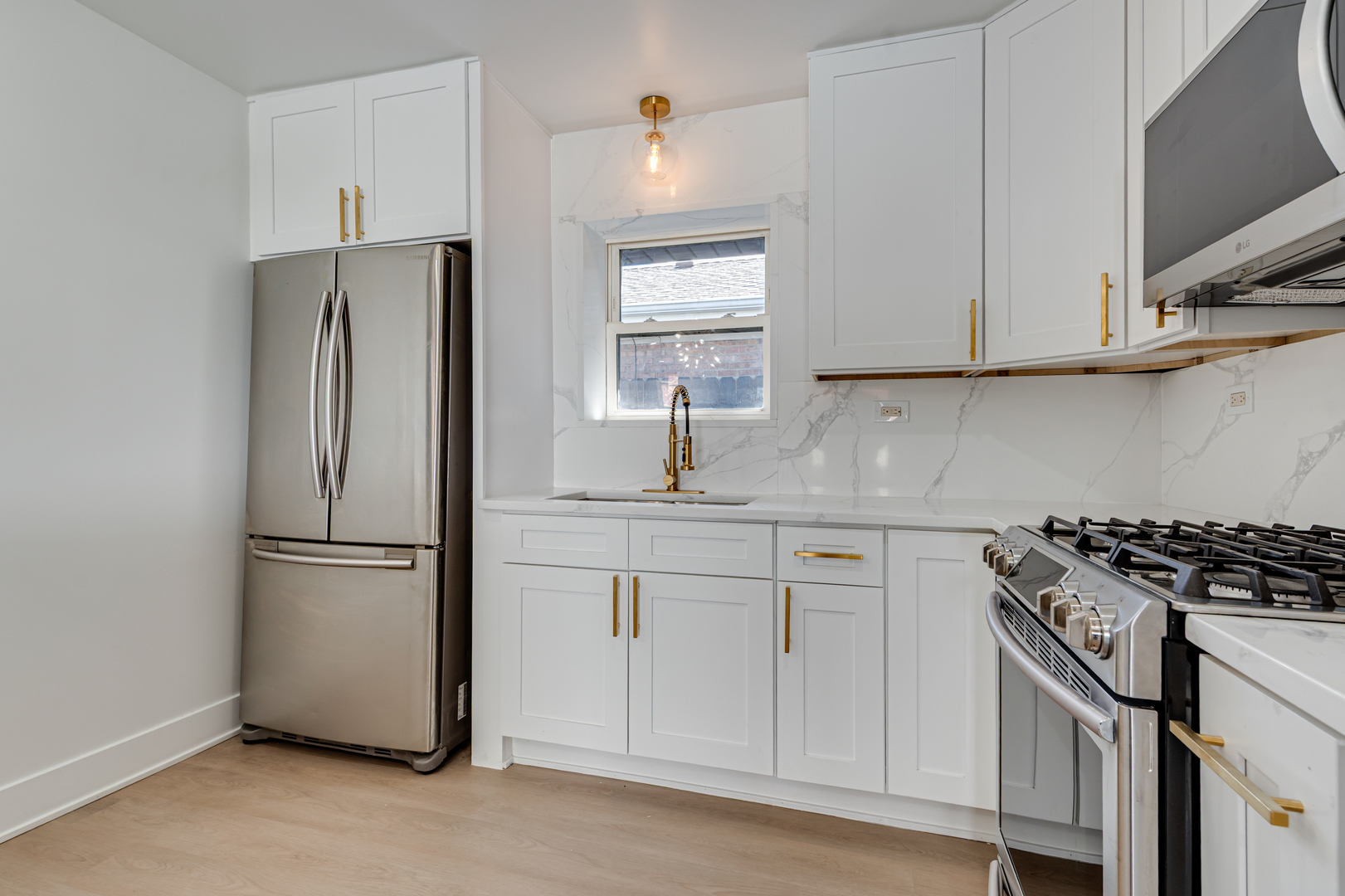 7715 South Kilpatrick Avenue Chicago, IL 60652 - Photo 8 of 24 Gallery Image 8