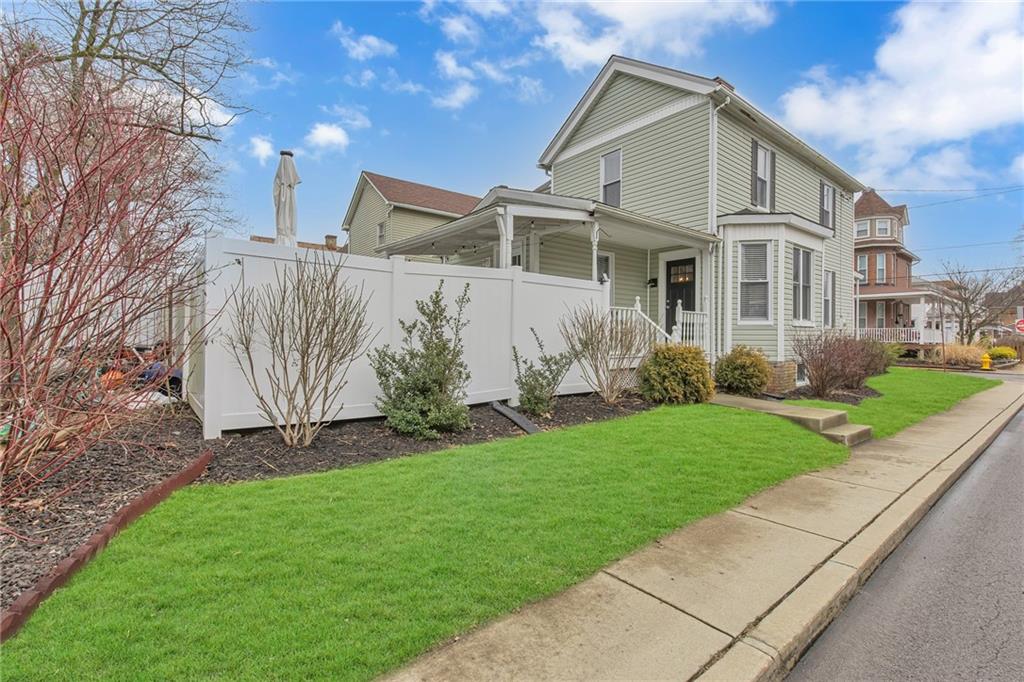 898 Canal Street Beaver, PA 15009 - Photo 2 of 24