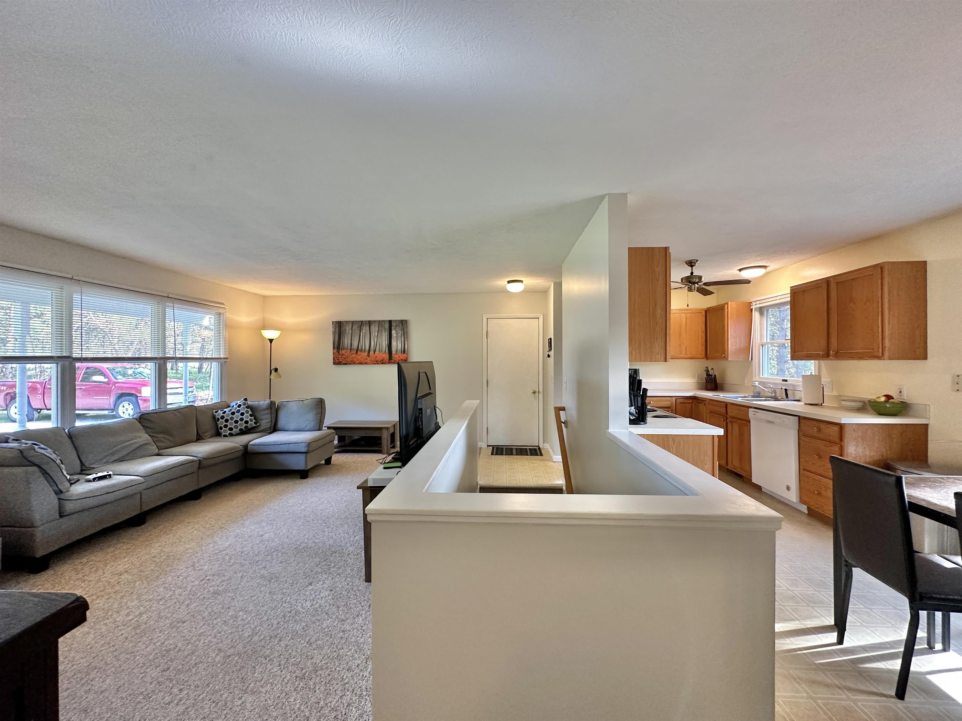 5475 Goodrick Road Traverse City, MI 49684 - Photo 16 of 34 1910585-15.JPG